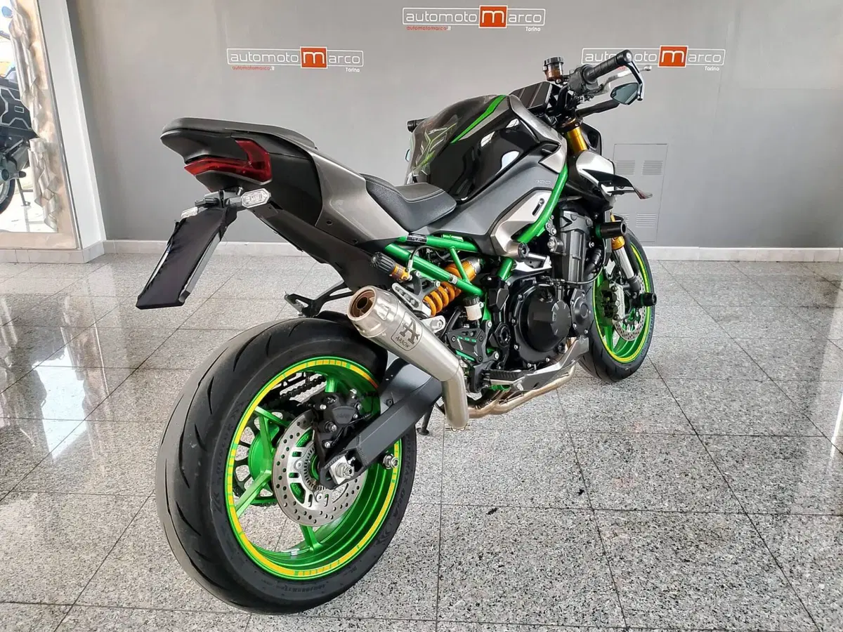 Kawasaki Z 900 SE (2025 - 26) (12)