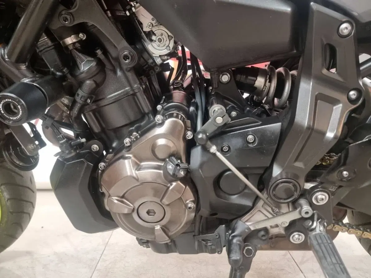 Yamaha MT-07 ABS (2014 - 16) (6)