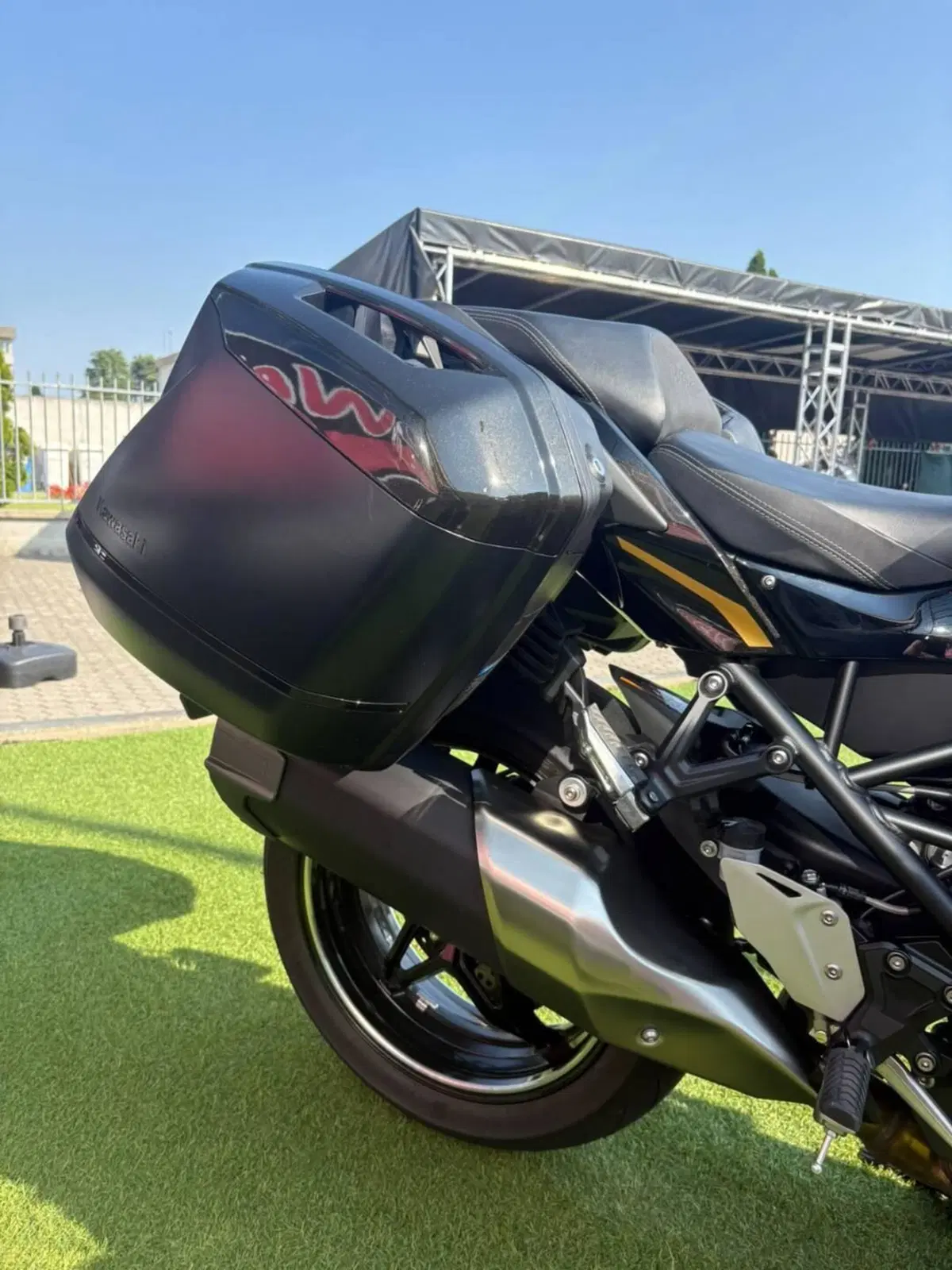 Kawasaki Ninja H2 SX SE Tourer (2024 - 26) (3)