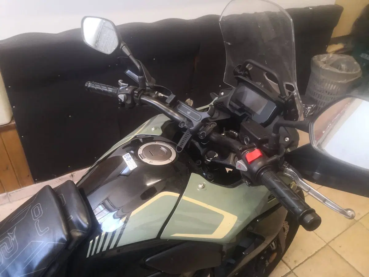 Honda CB 500 X (2022 - 23) (9)