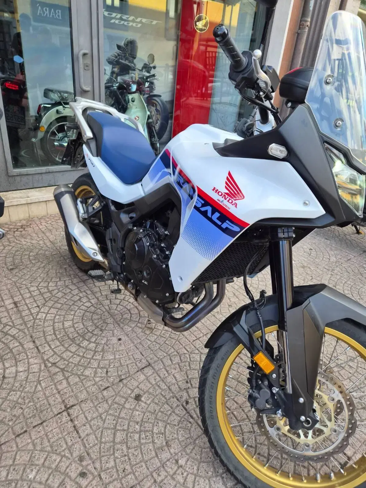 Honda Transalp XL750 (2023 - 24) (4)