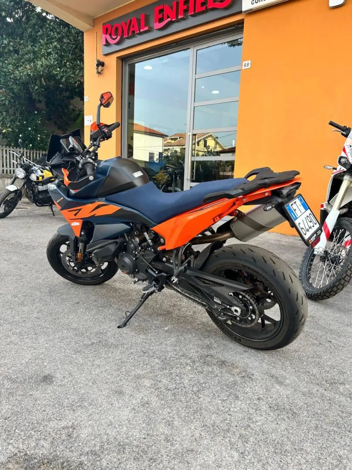 KTM 890 SMT (2026) (4)