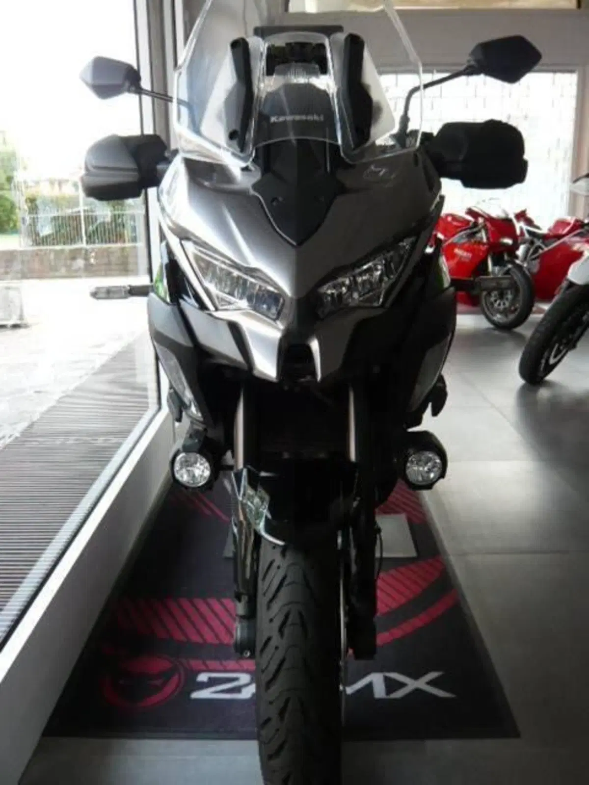 Kawasaki Versys 1100 SE Tourer Plus (2025 - 26) (3)