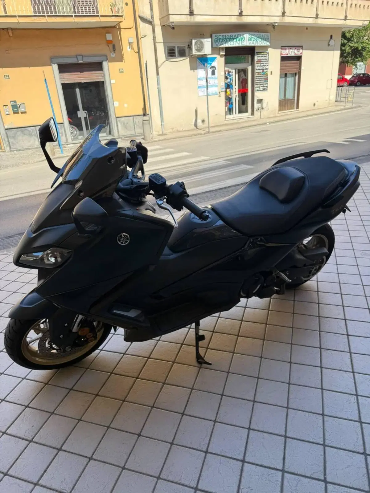 Yamaha T-Max 560 Tech Max (2022 - 24) (3)