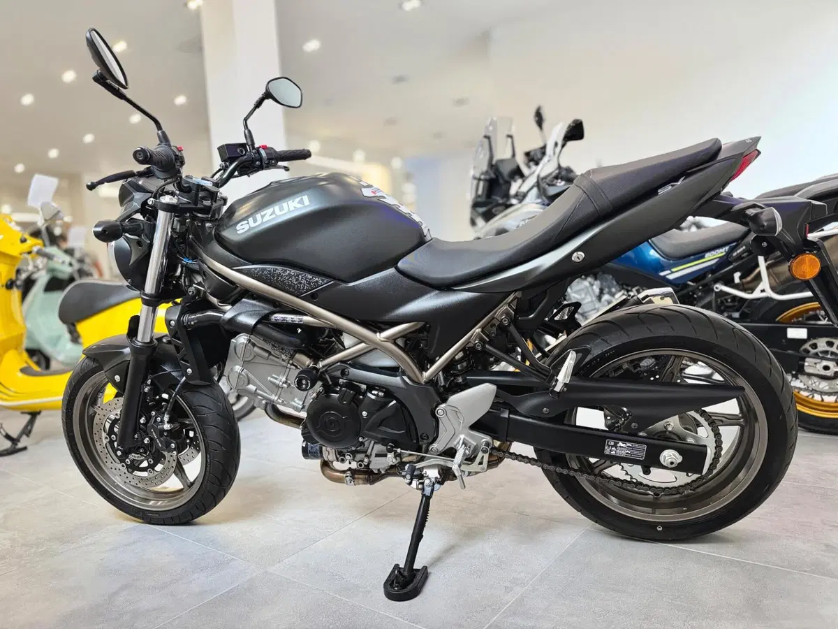 Suzuki SV650 (2021 - 24) (3)