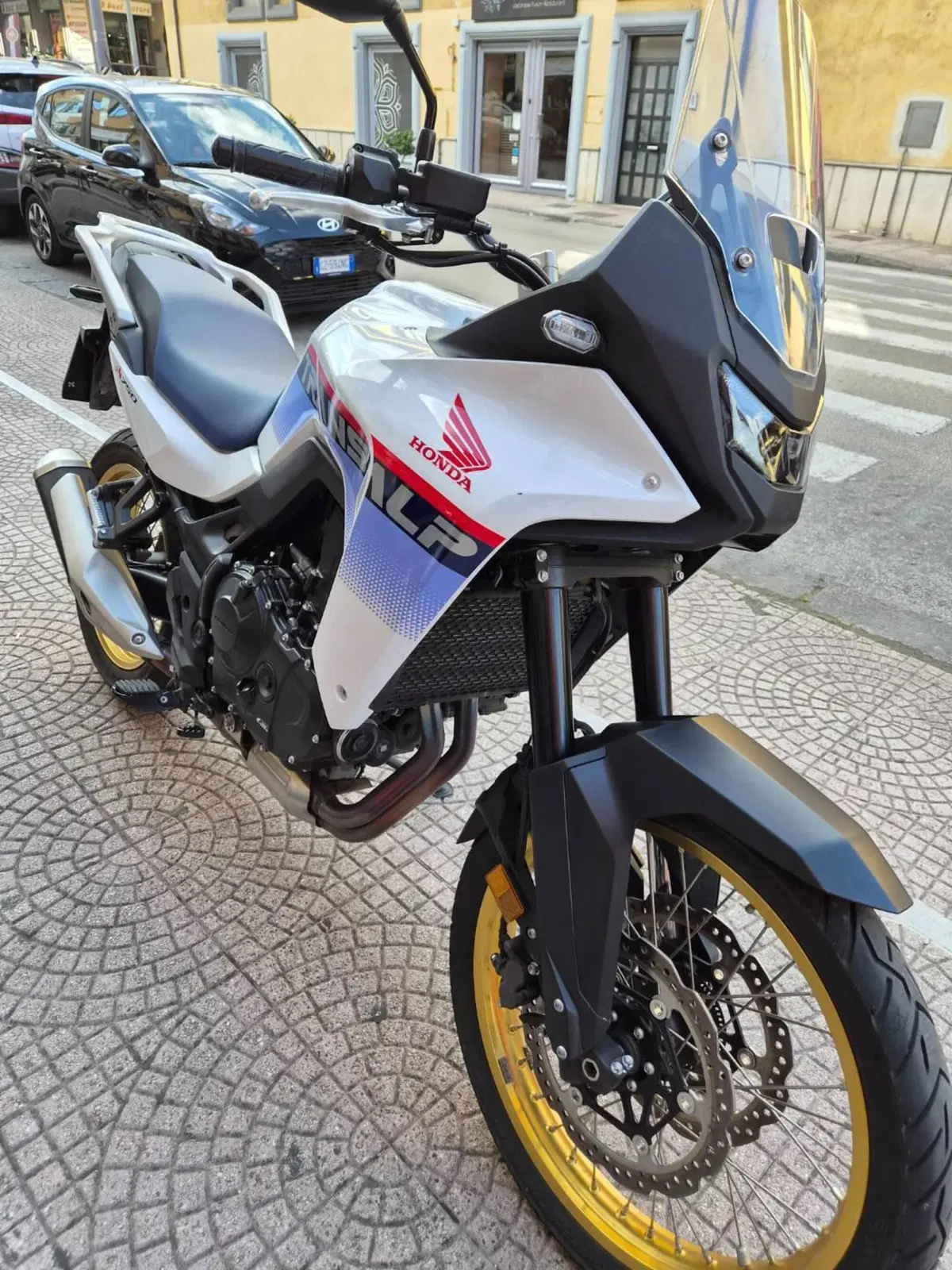 Honda Transalp XL750 (2025) (2)