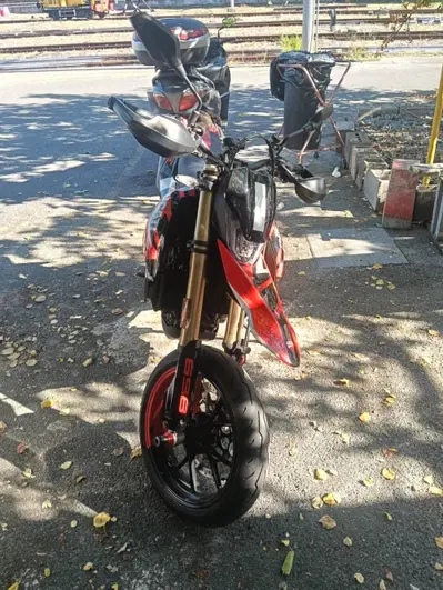 Ducati Hypermotard 698 Mono RVE (2024 - 26) usata