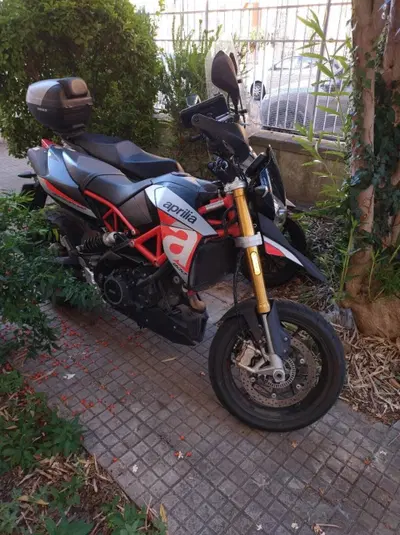 Aprilia Dorsoduro 900 (2017 - 20) usata