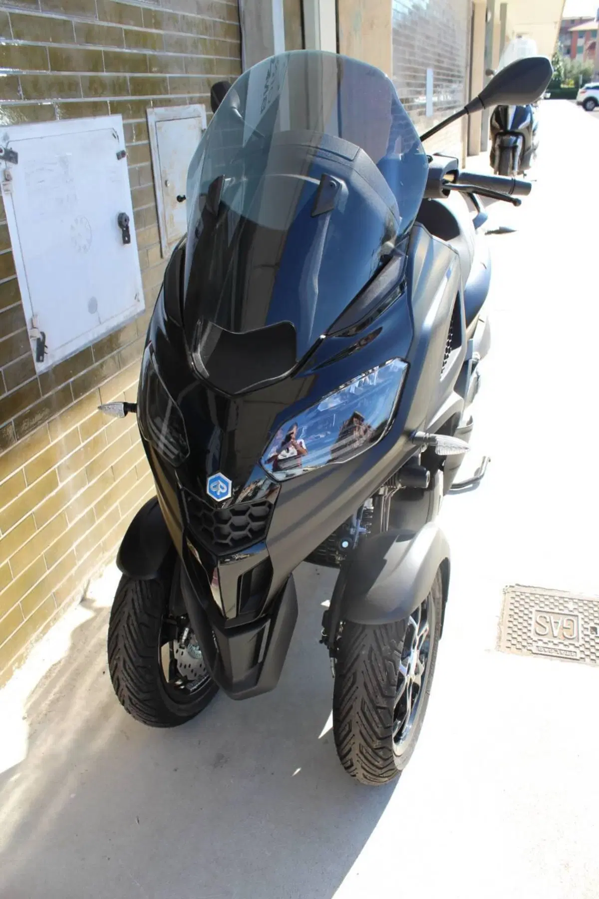 Piaggio MP3 310 Sport (2025 - 26) (4)
