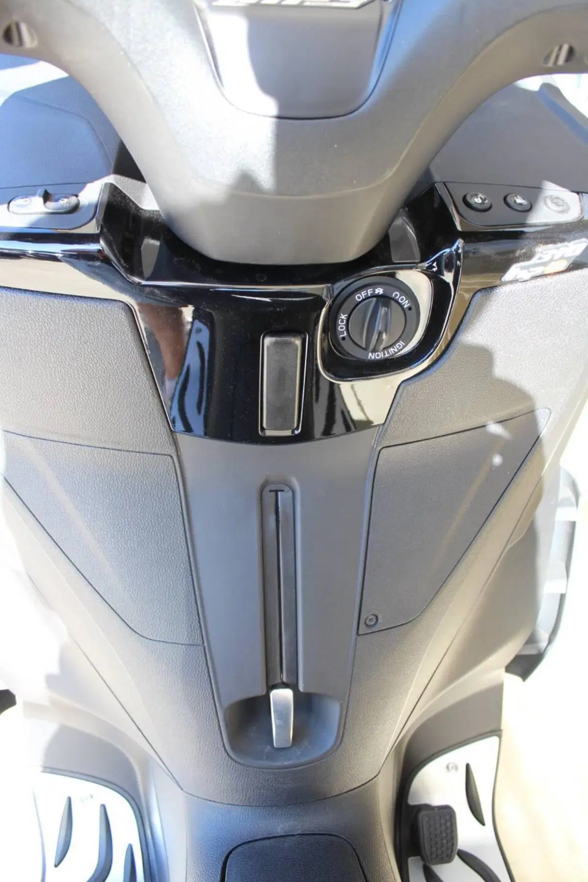 Piaggio MP3 310 Sport (2025 - 26) (8)