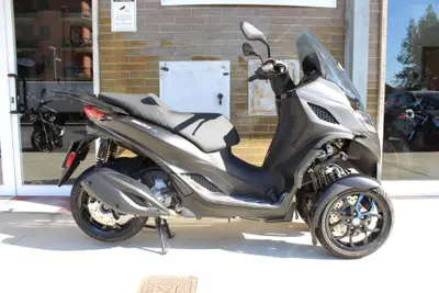 Piaggio MP3 310 Sport (2025 - 26) usata