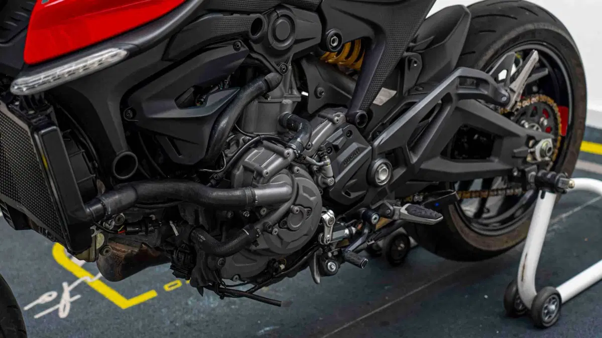 Ducati Monster 937 (2021 - 25) (3)