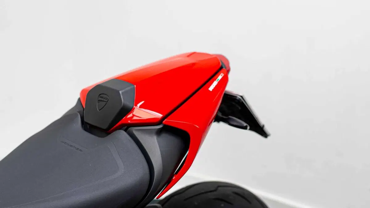 Ducati Monster 937 (2021 - 25) (5)
