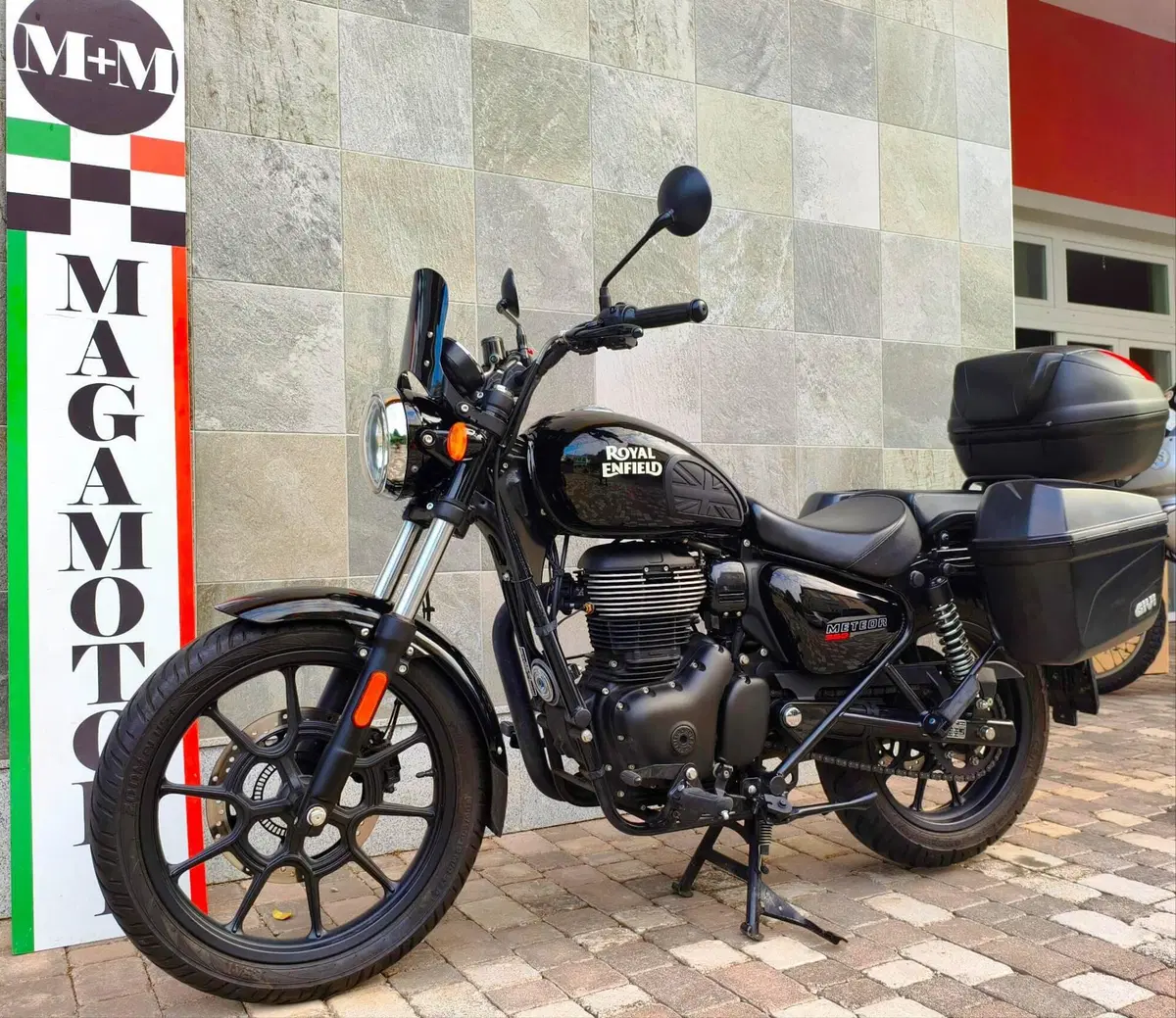 Royal Enfield Meteor 350 (2021 - 26) (3)