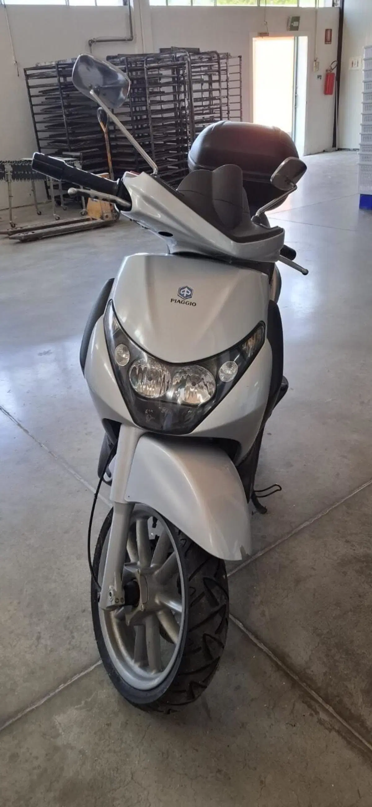 Piaggio Beverly 250 (2004 - 05) (3)