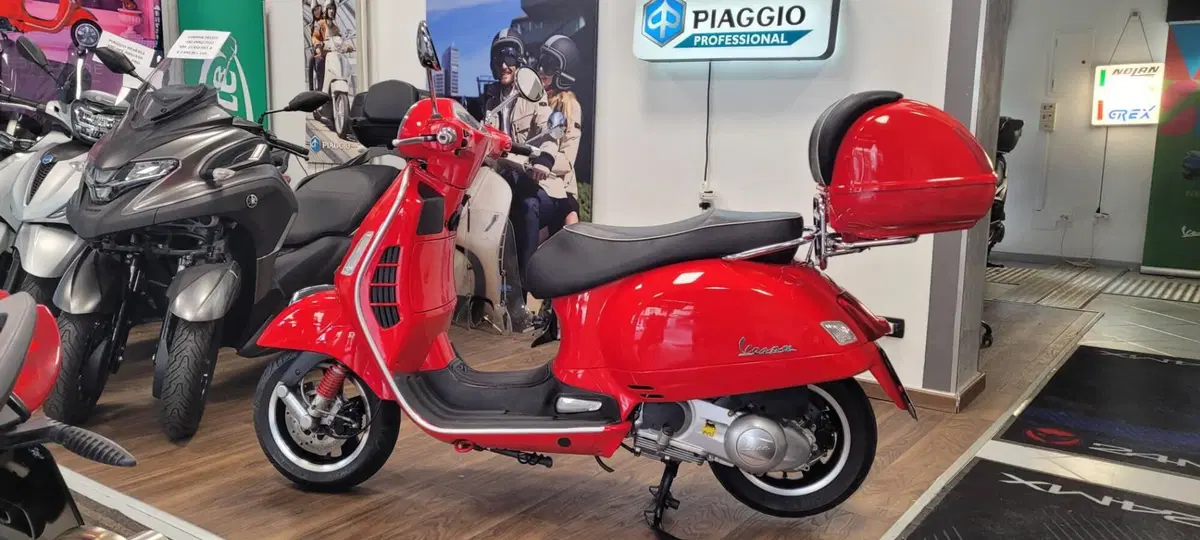 Vespa GTS 300 Super (2008 - 16)