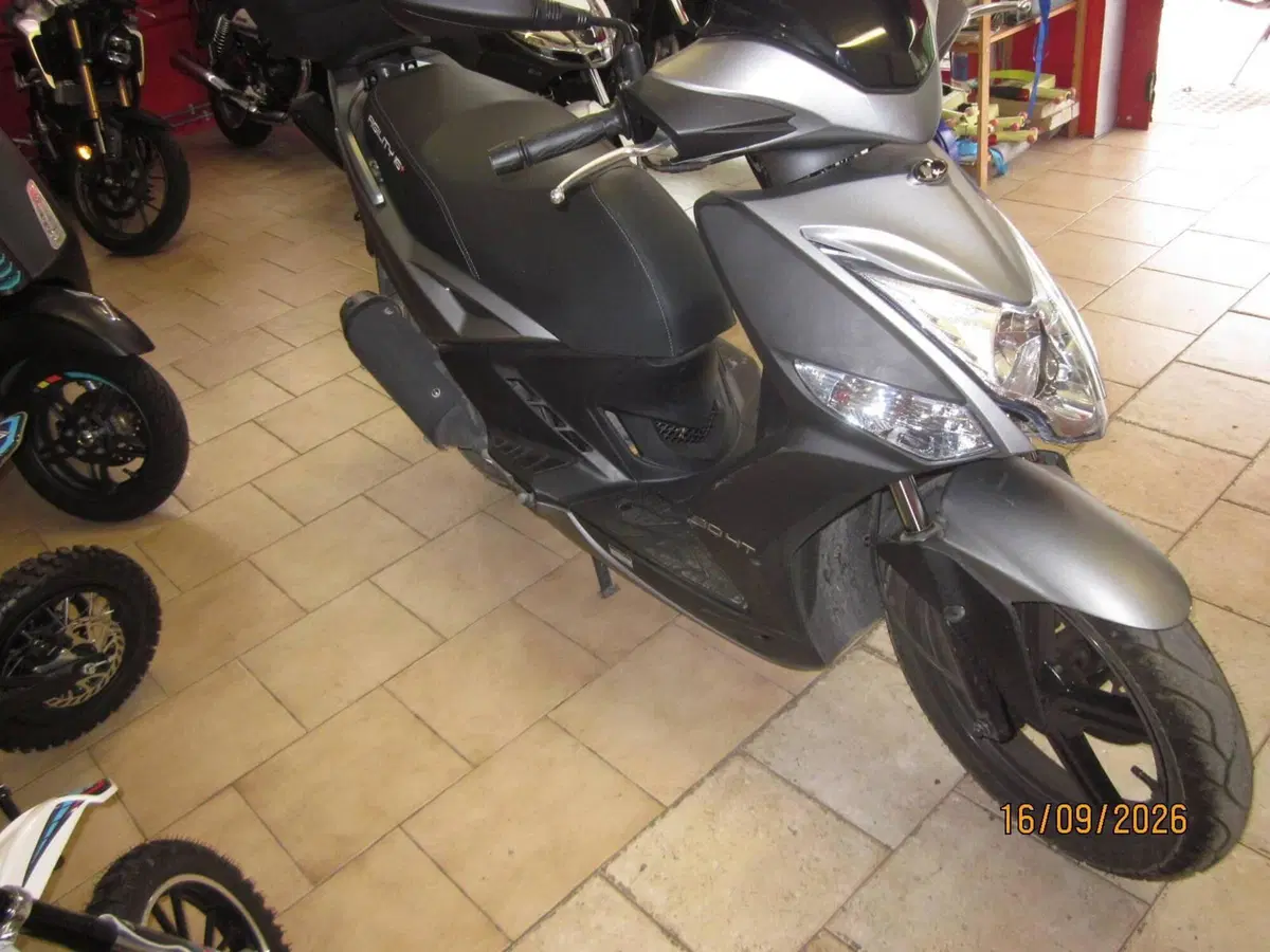 Kymco Agility 50 R16 + (2021 - 26) (4)