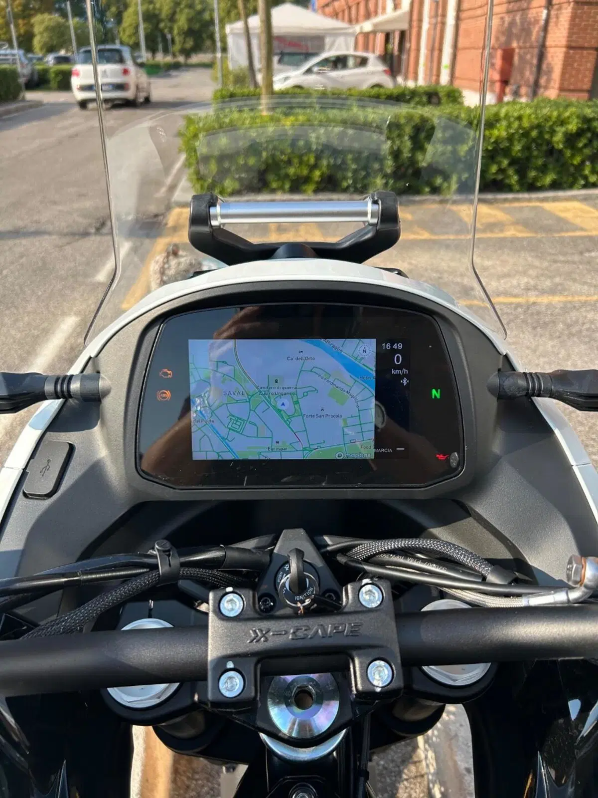Moto Morini X-Cape 700 Gold Edition (2025 - 26) (8)