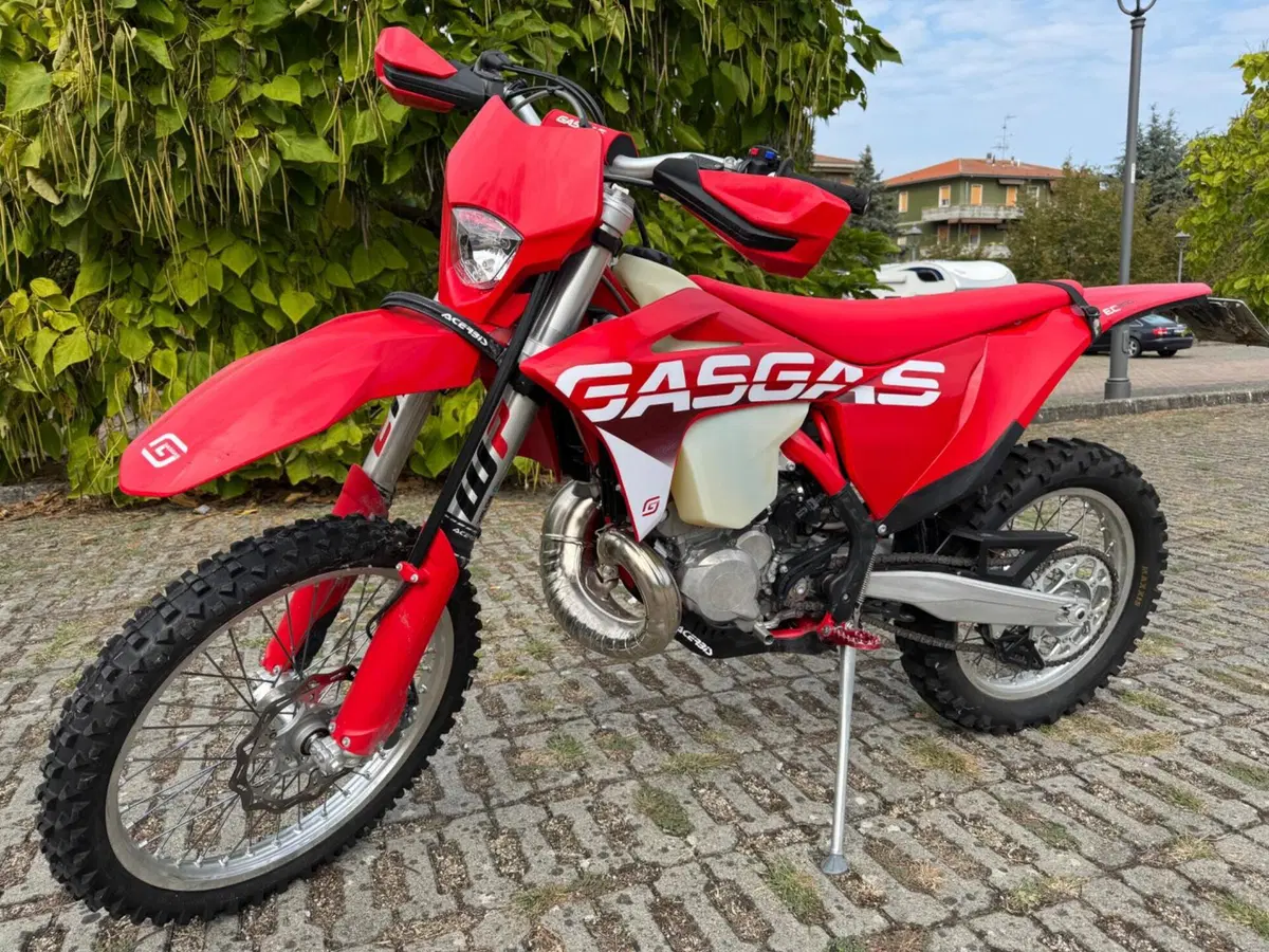 GASGAS EC 300 (2022)