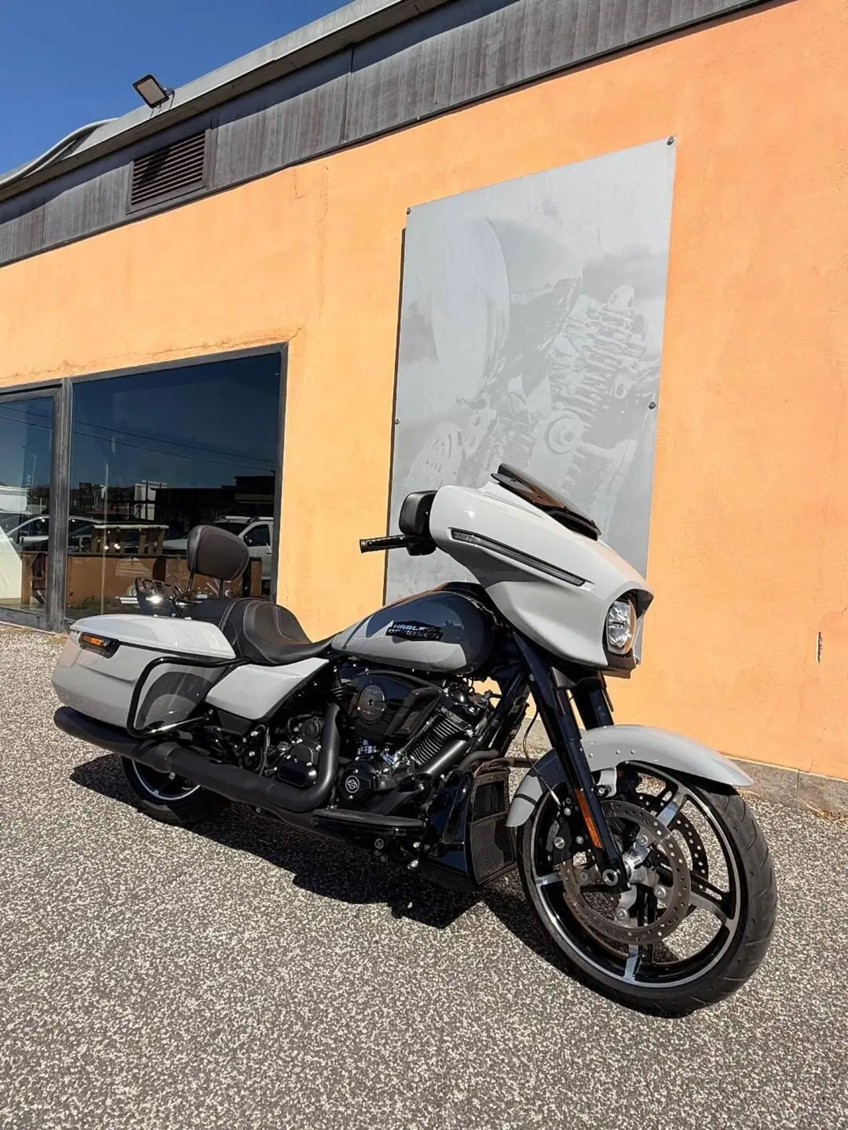 Harley-Davidson Street Glide (2024 - 26) (2)