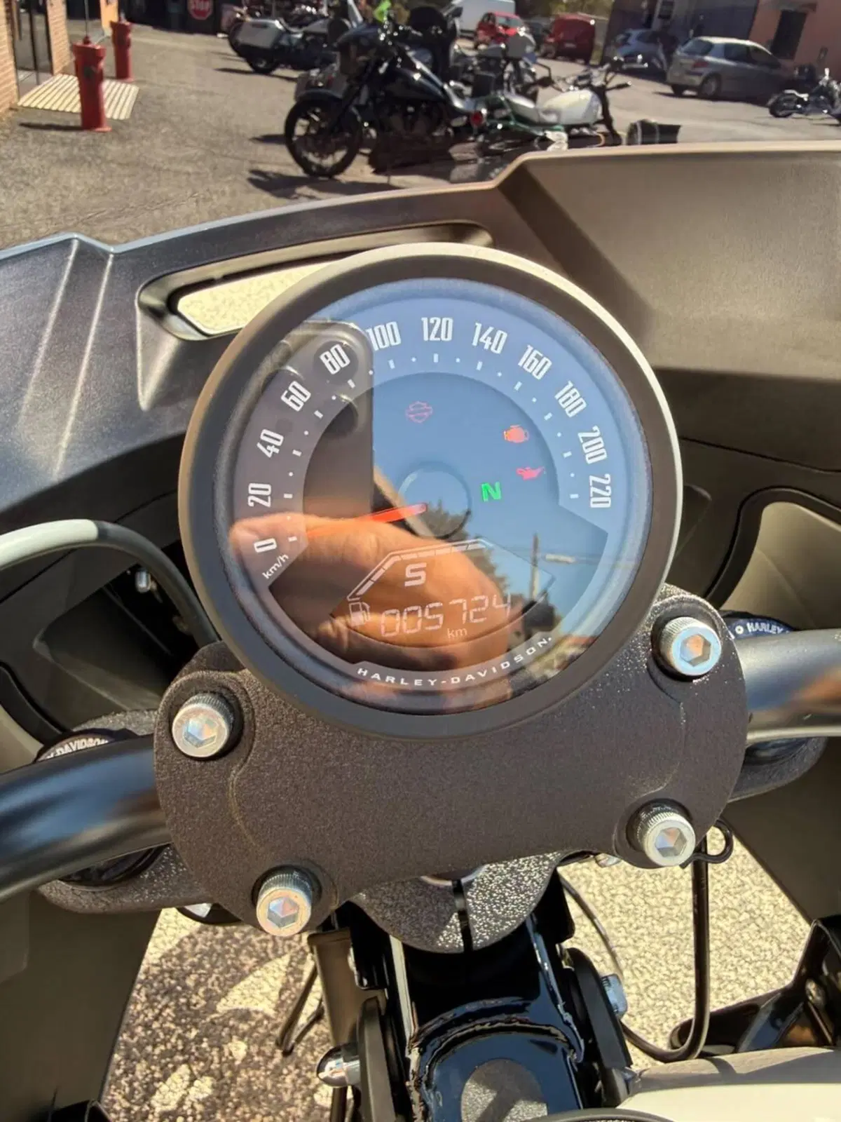 Harley-Davidson Low Rider ST (2025 - 26) (5)