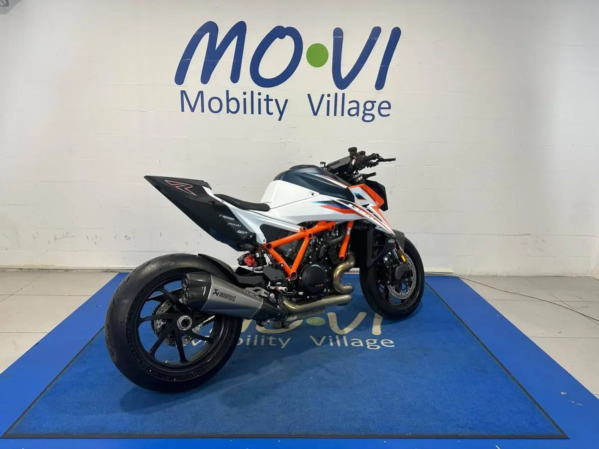 KTM 1390 Super Duke RR (2026) (2)