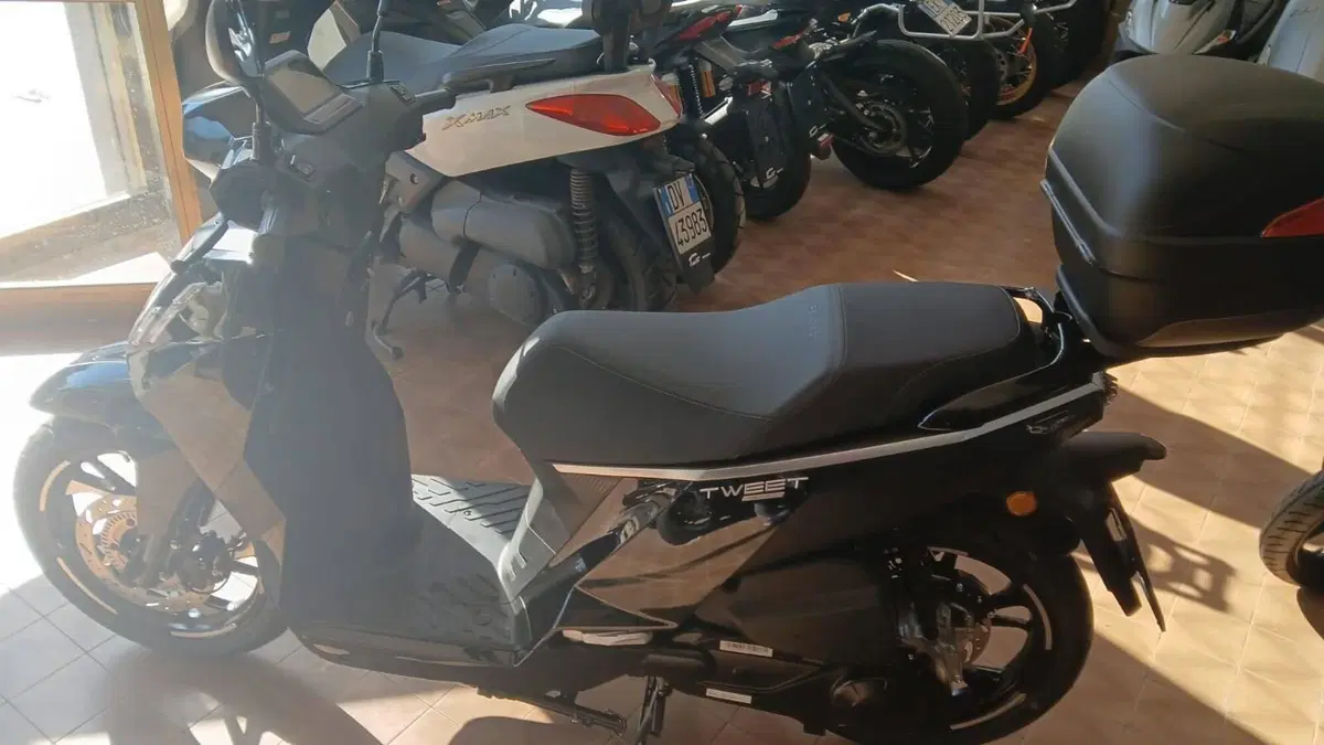 Peugeot Tweet 125 FL Active (2025 - 26) (2)