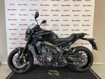 Yamaha MT-09 Y-AMT (2024 - 26) usata