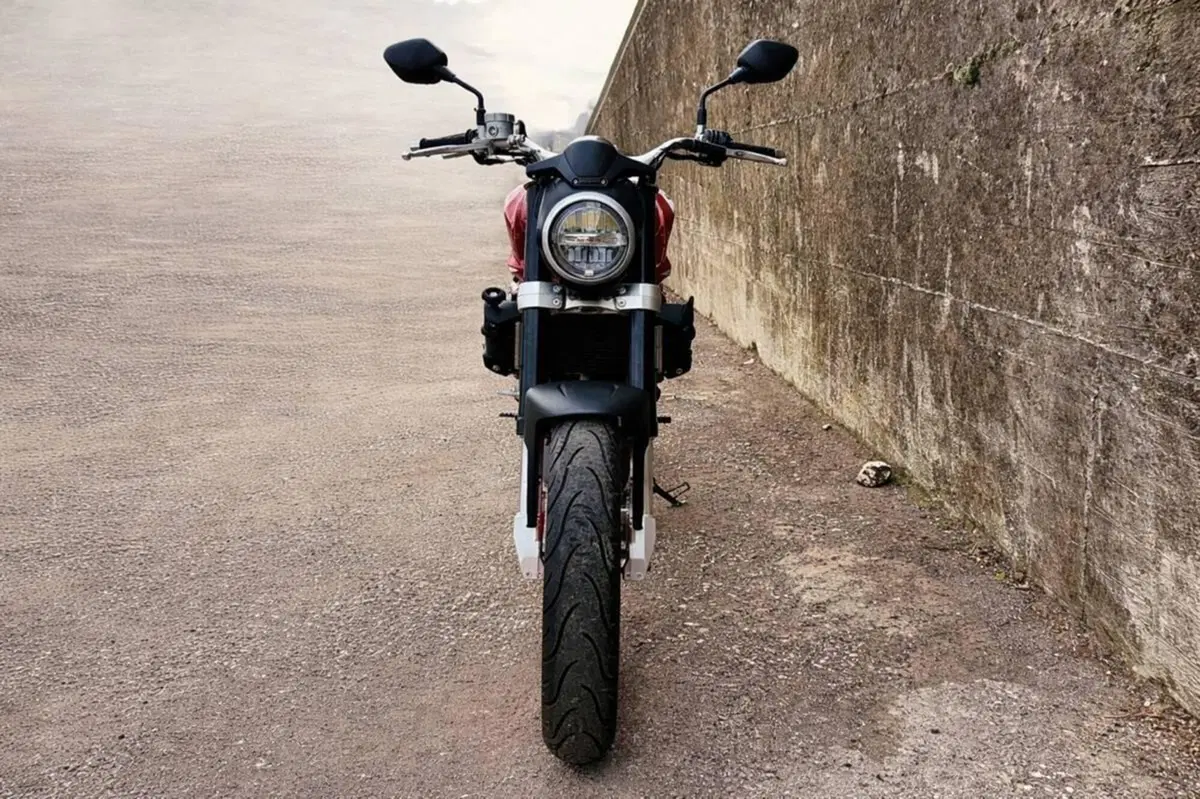 Swm Varez 125 (2022 - 23) (3)