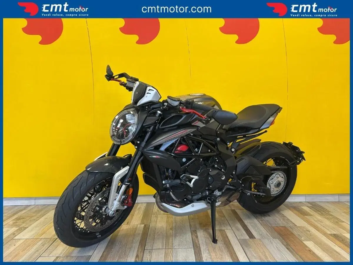 MV Agusta Dragster 800 RR SCS (2021 - 25) (2)