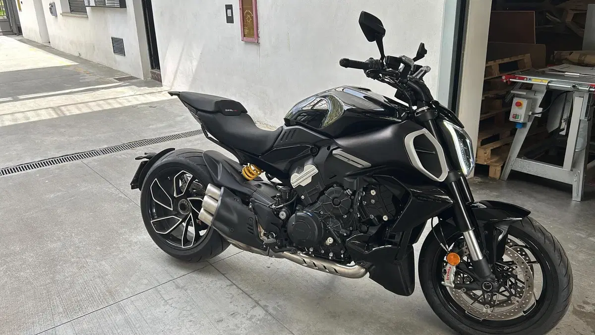 Ducati Diavel V4 (2023 - 26)