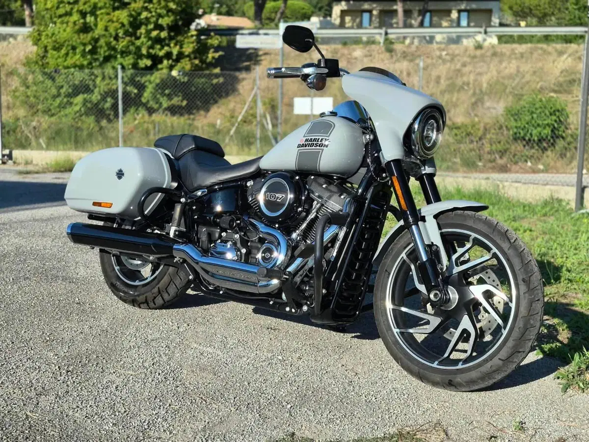 Harley-Davidson Sport Glide (2021 - 25)