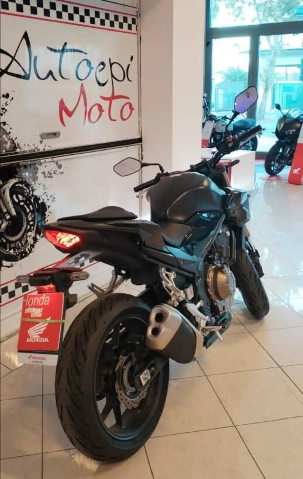 Honda CB 500 F (2022 - 23) (2)
