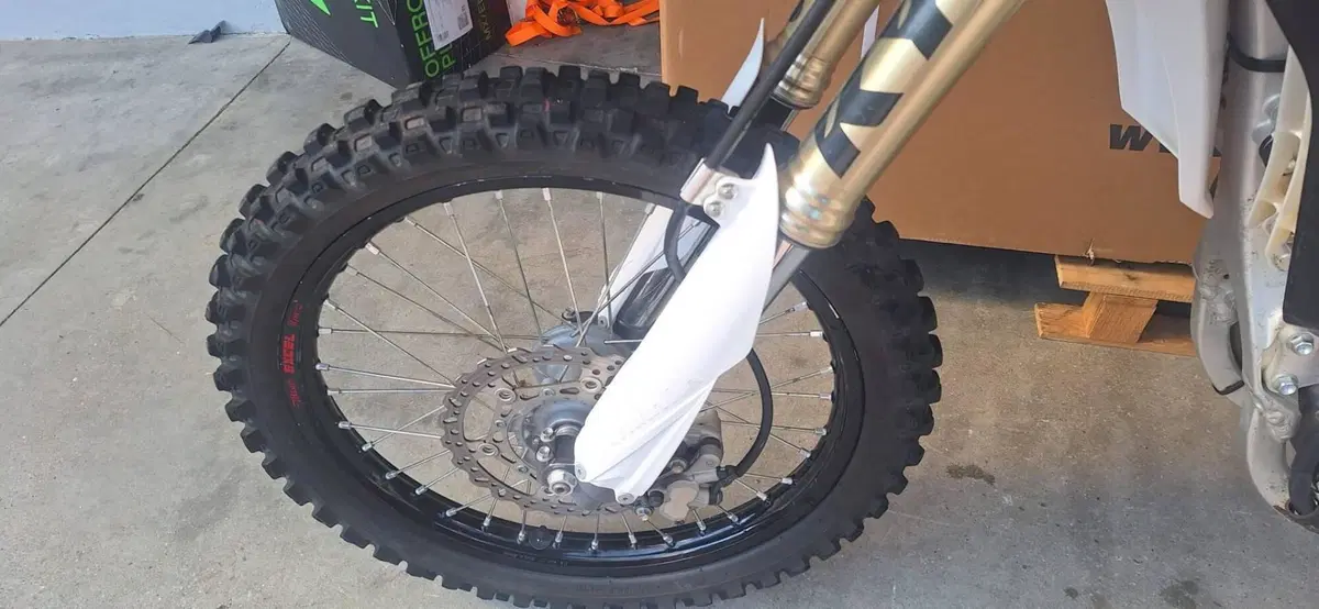 Yamaha YZ 450 F (2010 - 11) (6)