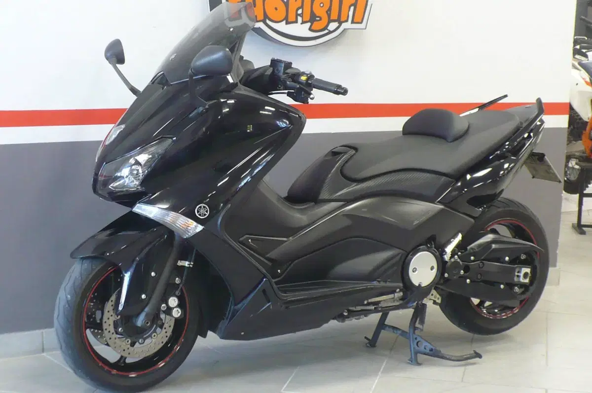 Yamaha T-Max 530 (2012 - 14) (3)