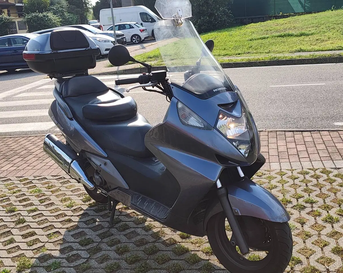 Honda Silver Wing 400 (2006 - 09) (2)