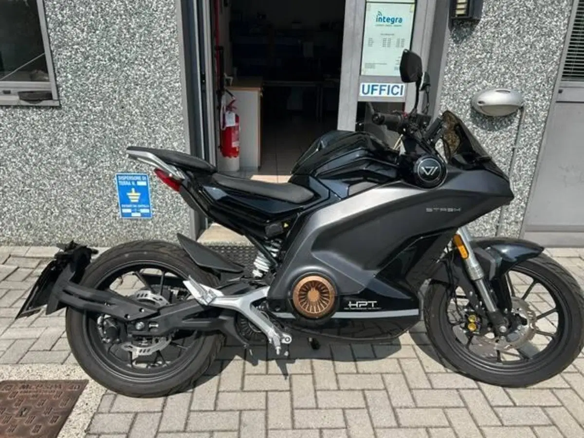 VMoto Stash (2023 - 26)