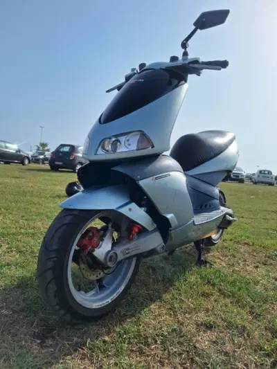 Aprilia Area 51 CAT (1998 - 02) usata