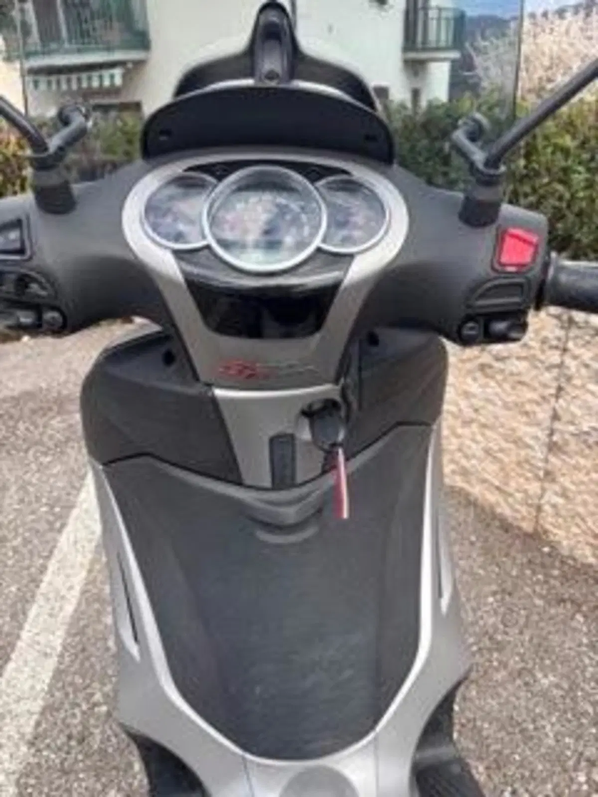 Piaggio Beverly 350 ABS (2016 - 20) (7)