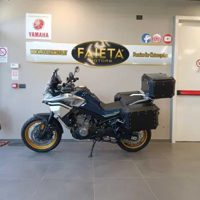 CFMOTO 800MT Touring (2022 - 26) usata