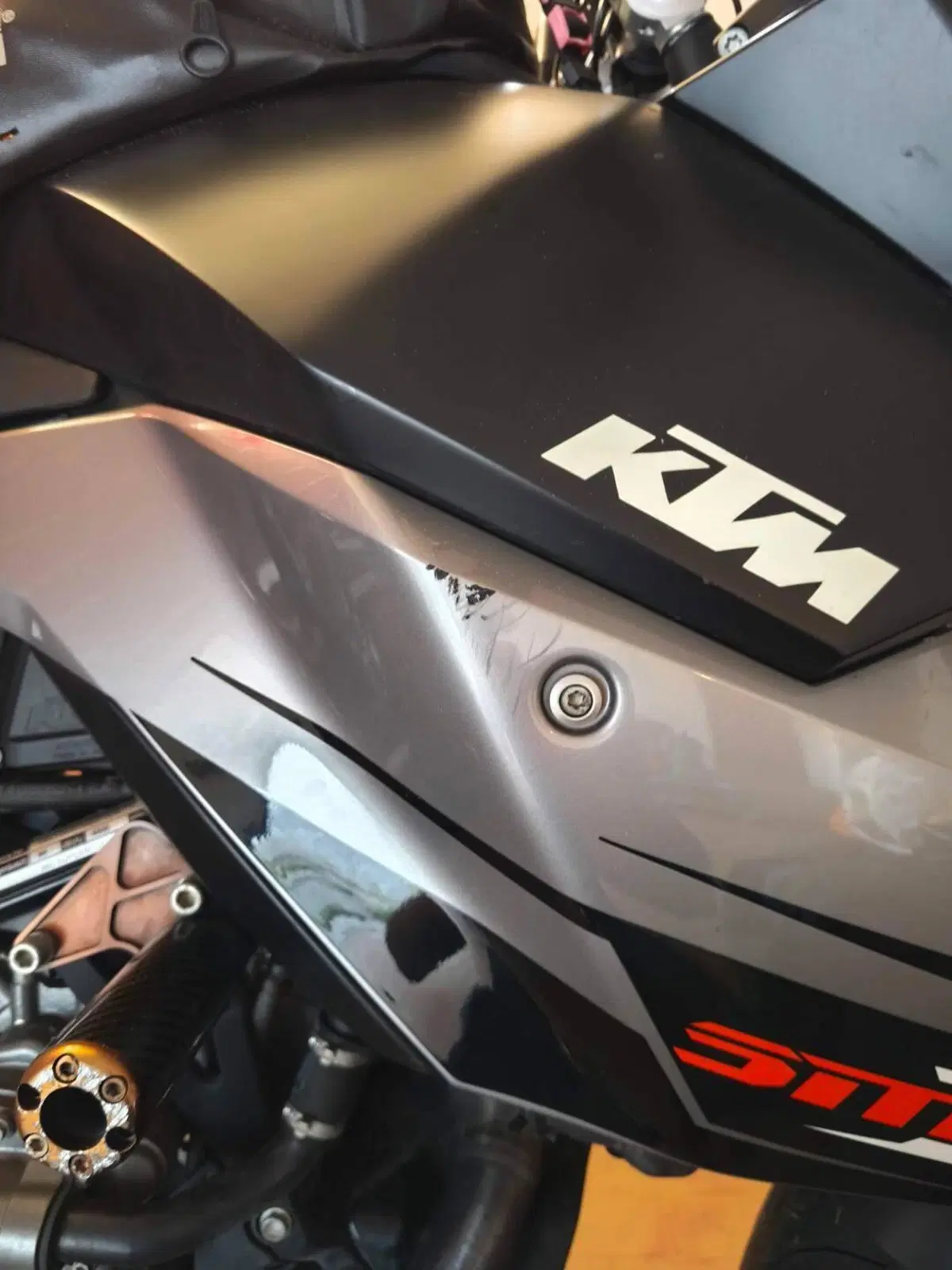 KTM 990 Supermoto T (2009 - 11) (6)