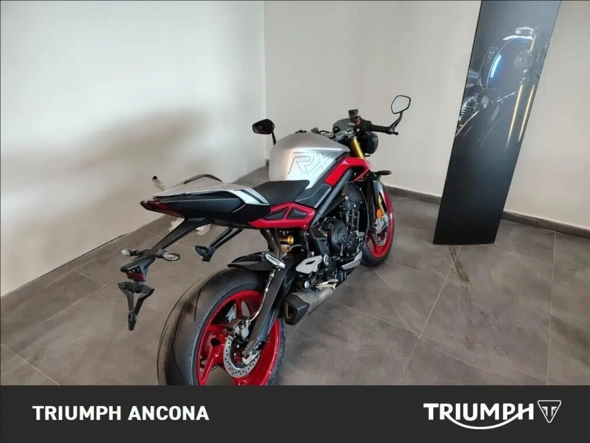 Triumph Street Triple 765 RX (2026) (4)