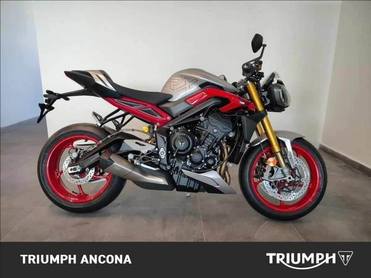 Triumph Street Triple 765 RX (2026) (5)