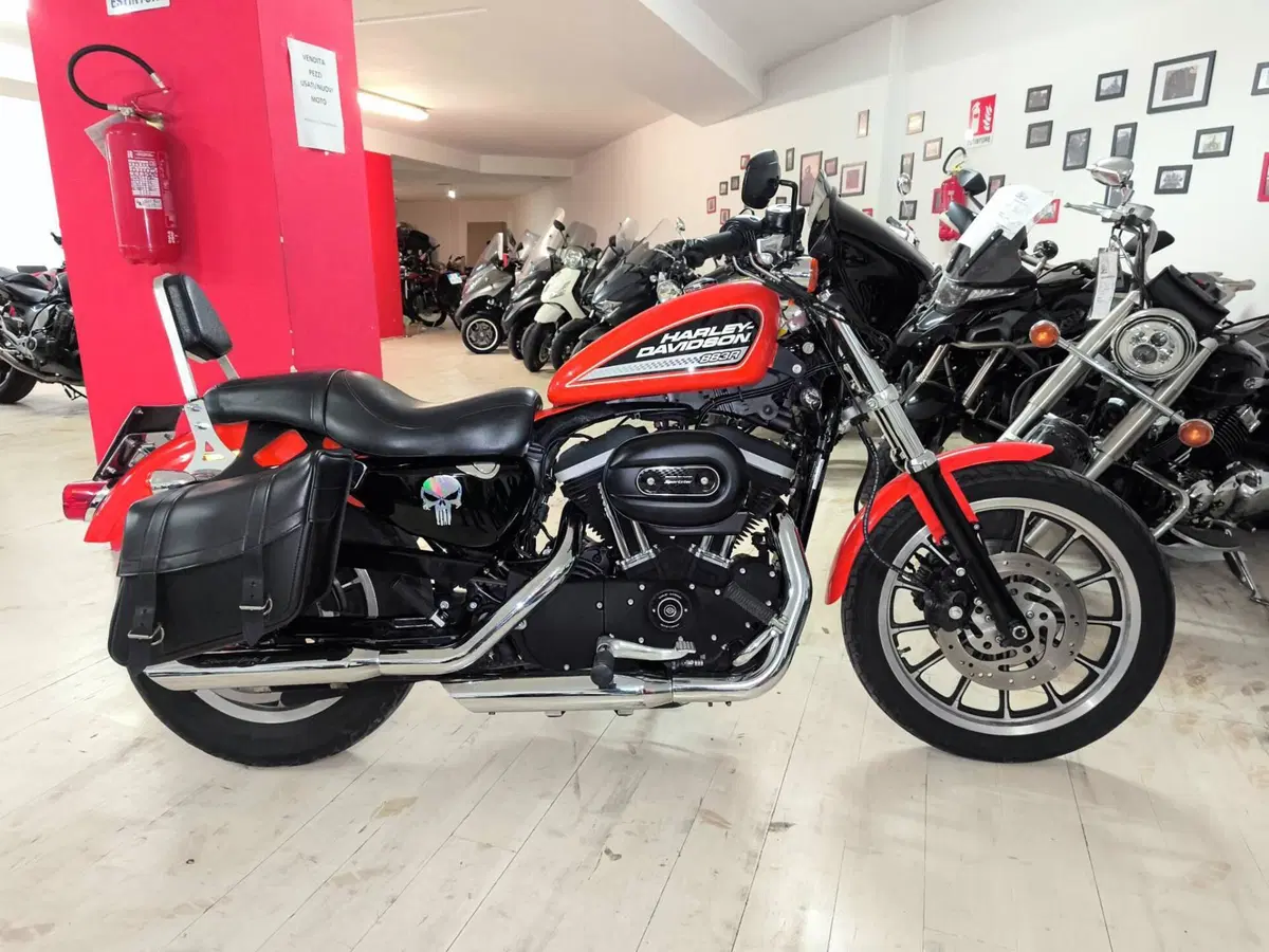 Harley-Davidson 883 R (2008 - 16) - XL 883R (2)
