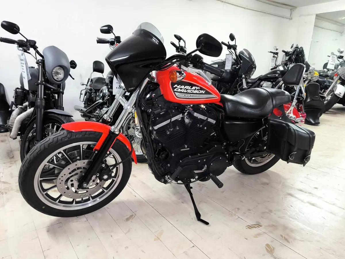 Harley-Davidson 883 R (2008 - 16) - XL 883R (3)