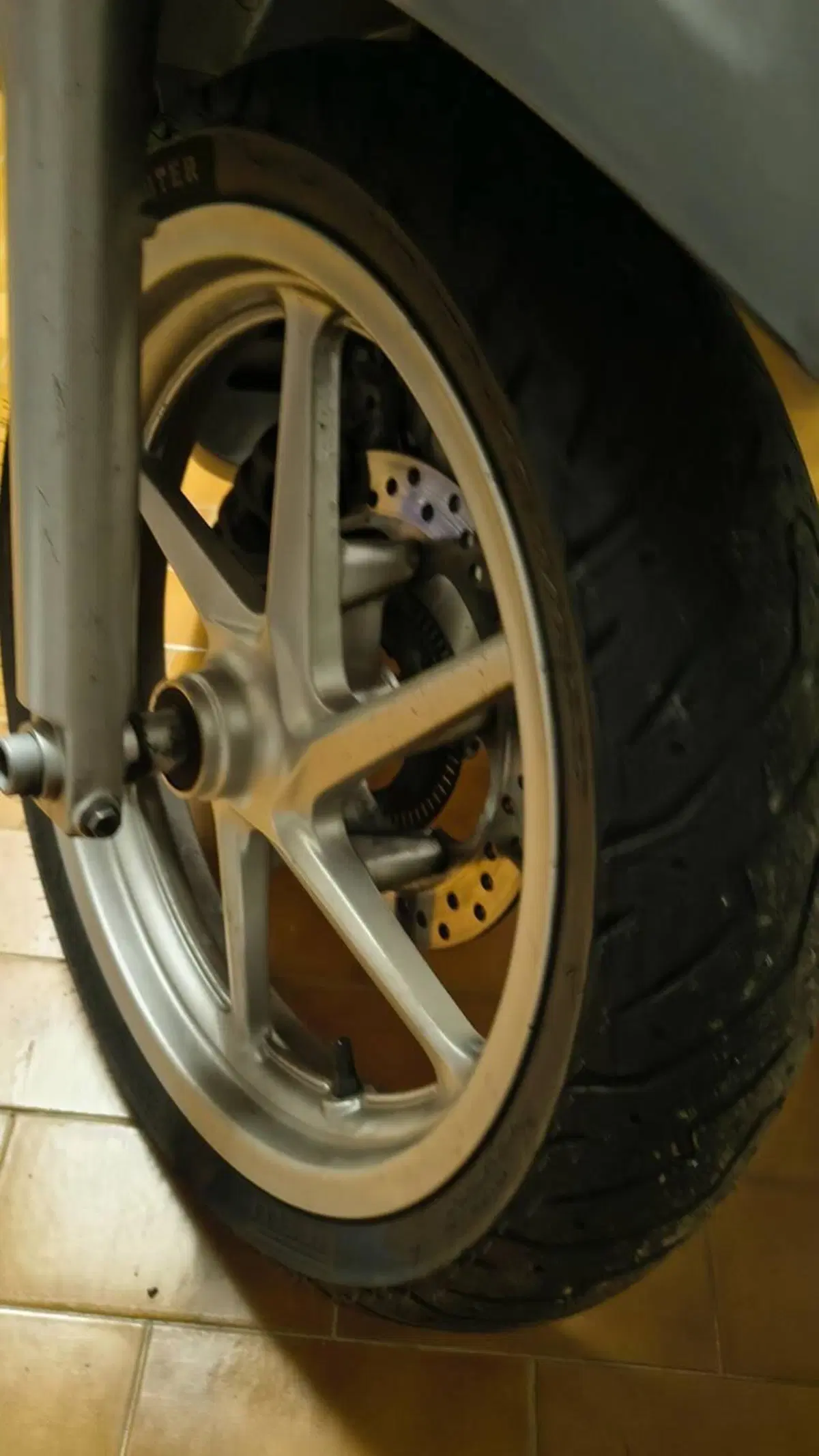 Honda SH 300 i ABS (2013 - 14) (4)