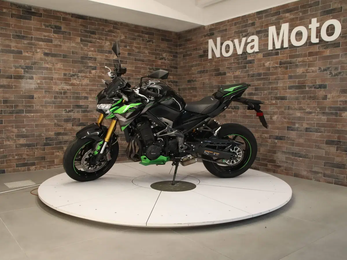 Kawasaki Z 900 SE (2022 - 24)