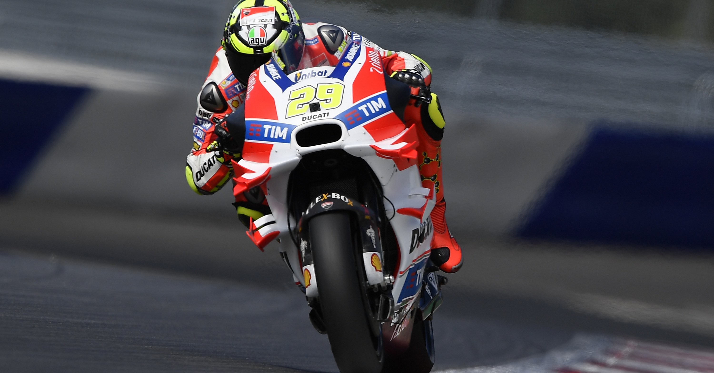MotoGP. Doppietta Ducati in Austria: Iannone e Dovizioso