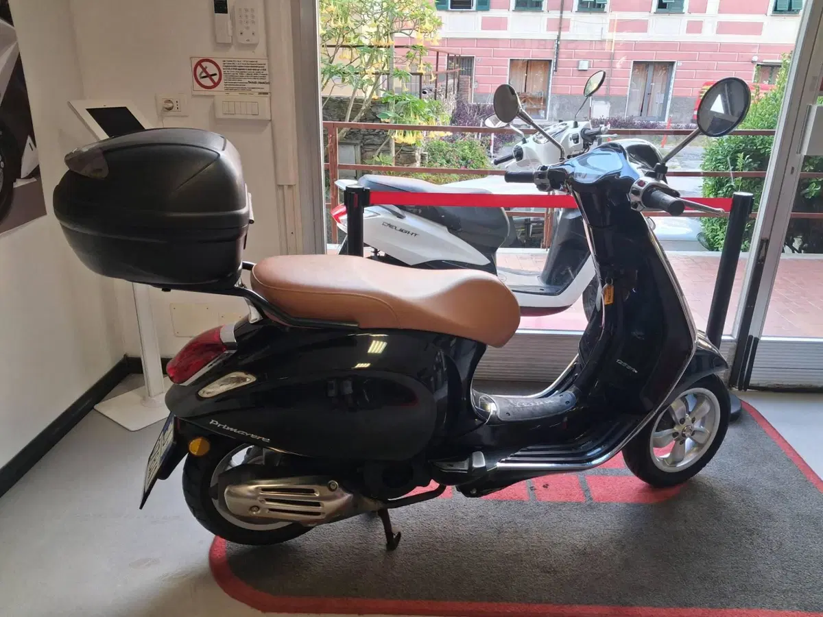 Vespa Primavera 125 3V ie ABS (2016) (3)