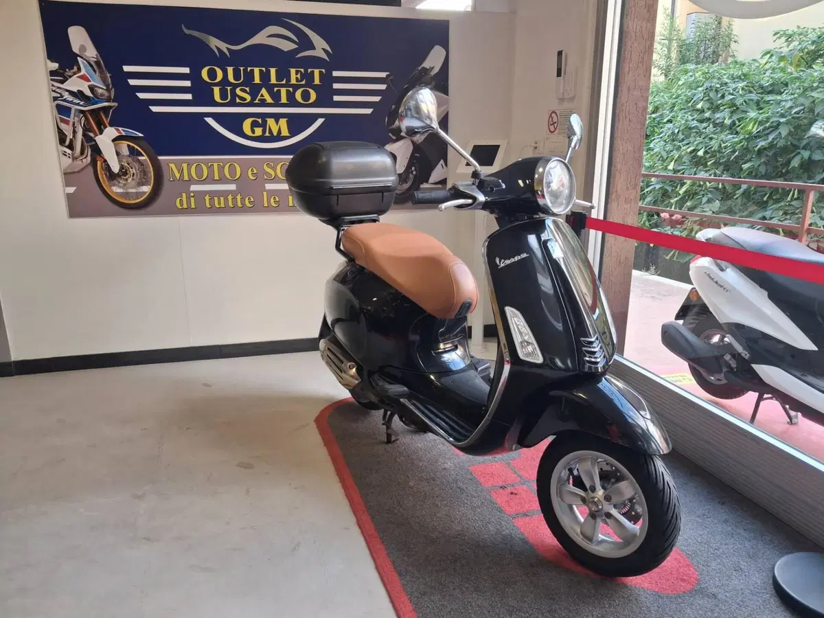 Vespa Primavera 125 3V ie ABS (2016)